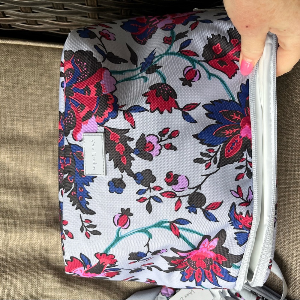 Vera Bradley Set: Sling Backpack and Stay Cooler - Picture 11 of 11